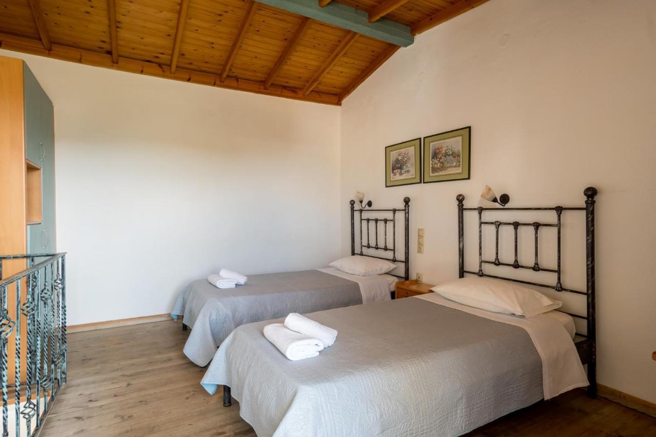 Barax Apartments Agios Georgios  Exterior photo